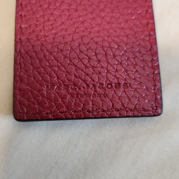Marc Jacobs Purse Tag - Picture 3 of 3